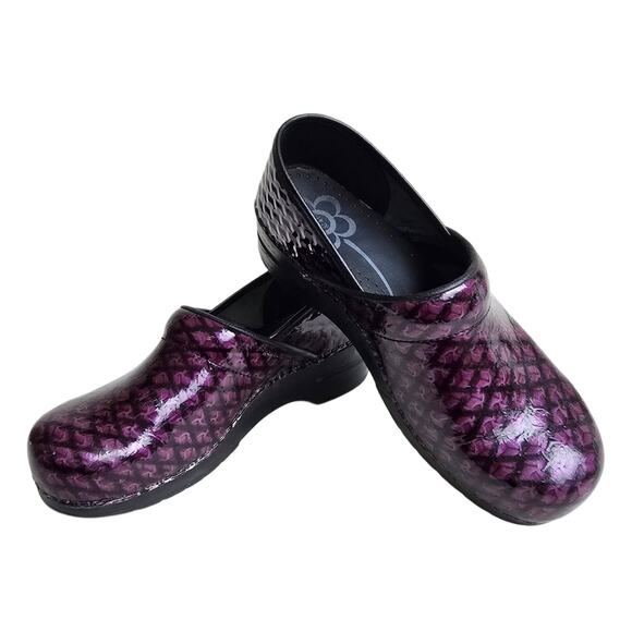 Purple Clogs Sanita Professional Dory Size EU41 US 10 Patent Leather Scales - Picture 1 of 15